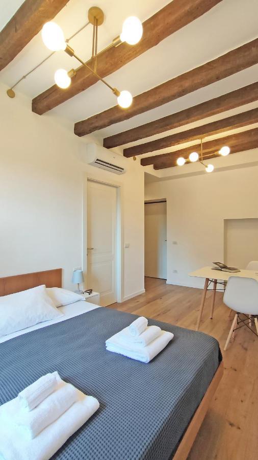 Milano Navigli Apartment - Via Vigevano Kültér fotó