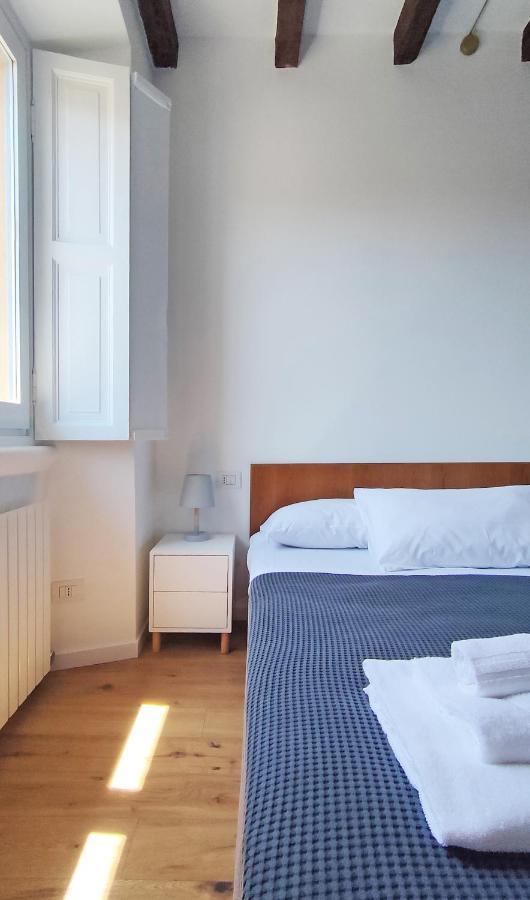 Milano Navigli Apartment - Via Vigevano Kültér fotó